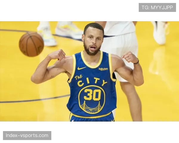 库里激励高龄球员再度出战，展现老将无限勇气