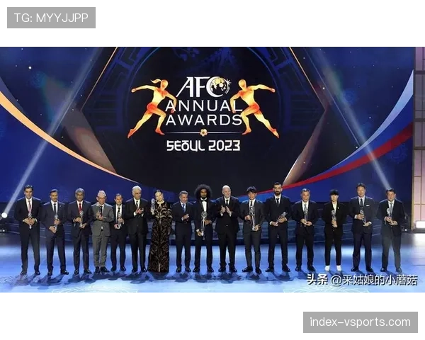 多萨里荣膺2025亚足联最佳球员 亚冠金靴奖加冕