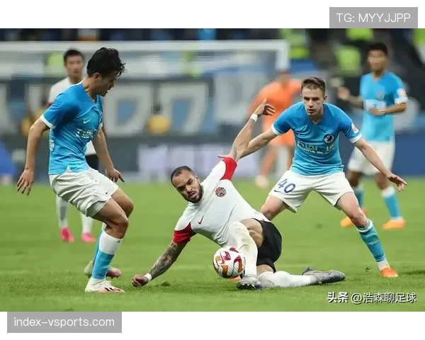 中超联赛呈现群雄逐鹿局面 四强争冠直至末轮方休